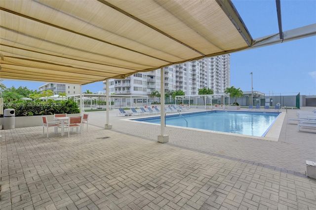 18021 Biscayne Blvd 1804, Aventura, FL 33160