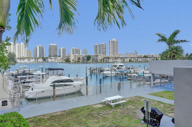 18021 Biscayne Blvd 1804, Aventura, FL 33160
