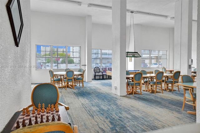 18021 Biscayne Blvd 1804, Aventura, FL 33160