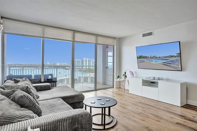 18021 Biscayne Blvd 1804, Aventura, FL 33160