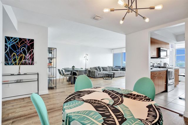 18021 Biscayne Blvd 1804, Aventura, FL 33160