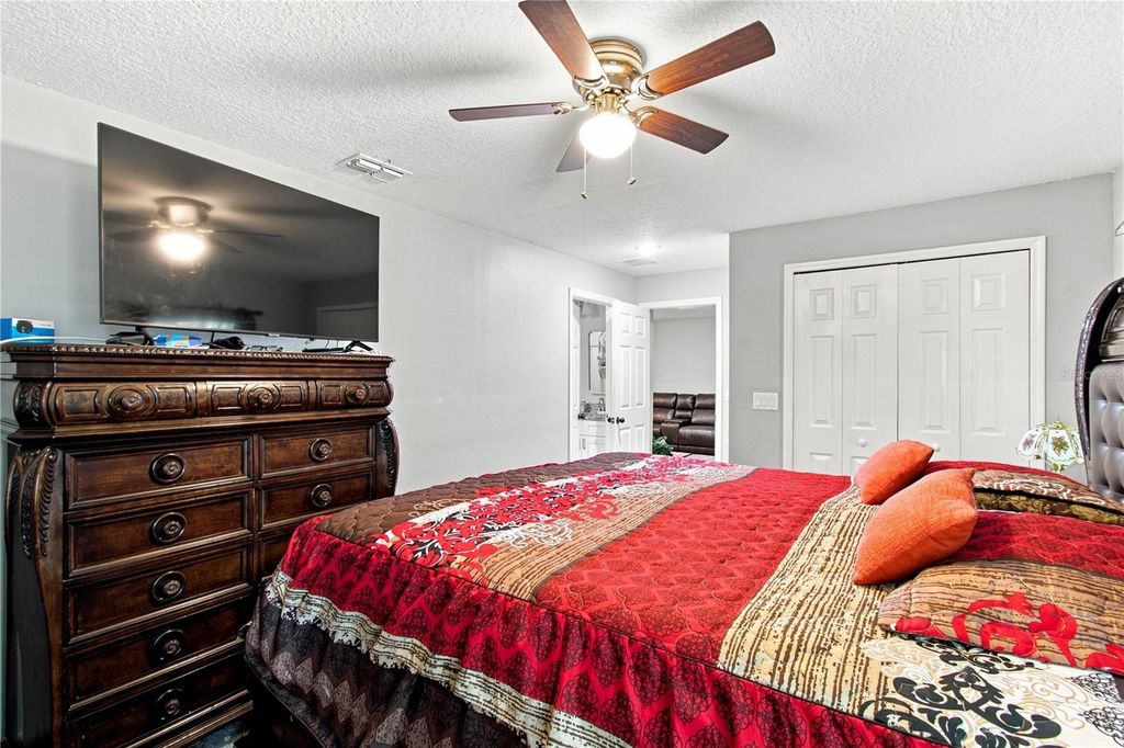 Image 22 of property listing at 4300 LENOX BOULEVARD, Orlando, FL 32811