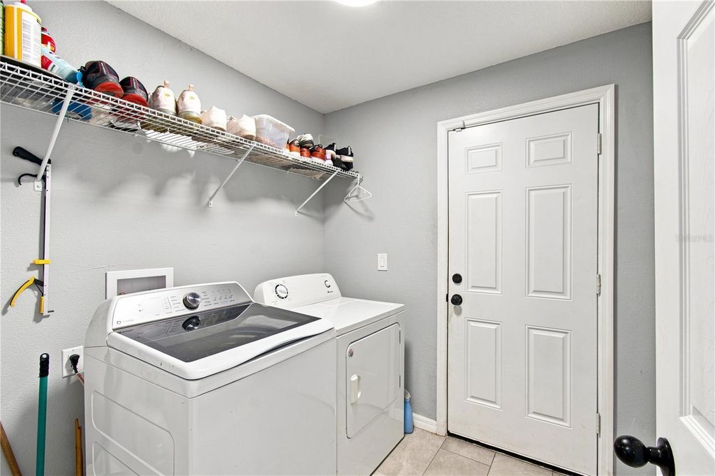 Image 35 of property listing at 4300 LENOX BOULEVARD, Orlando, FL 32811