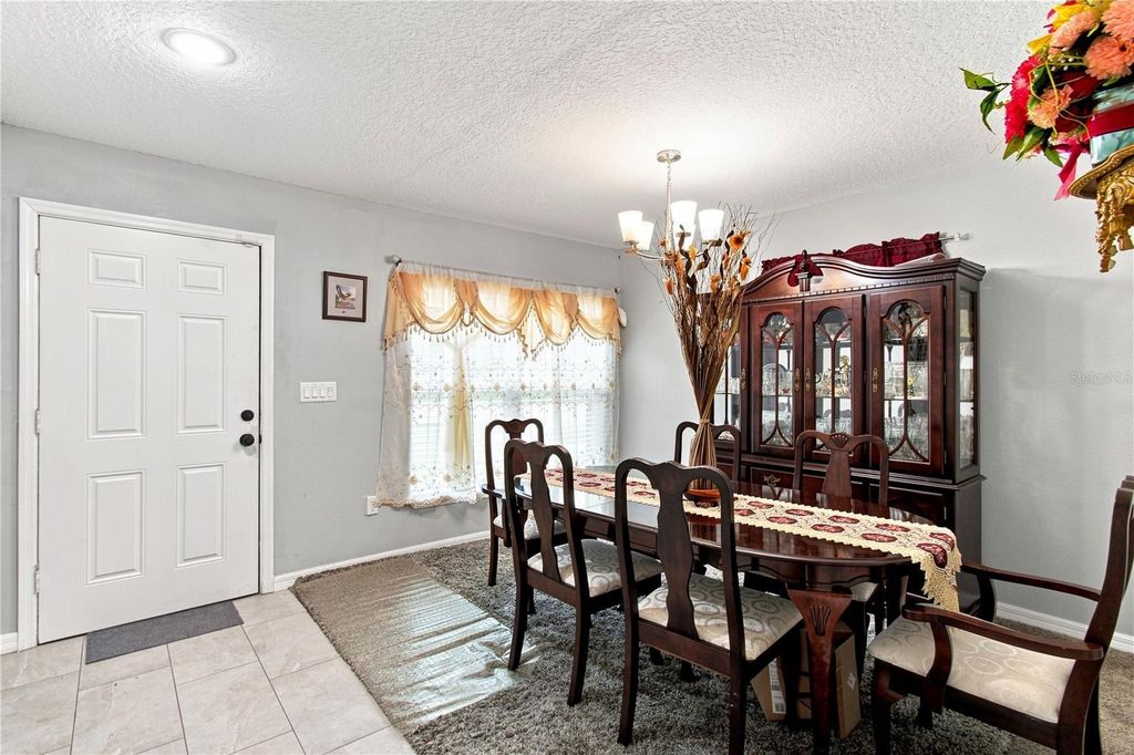 Image 7 of property listing at 4300 LENOX BOULEVARD, Orlando, FL 32811