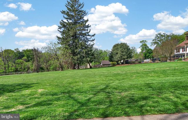 414 BIRMINGHAM RD, West Chester, PA 19382
