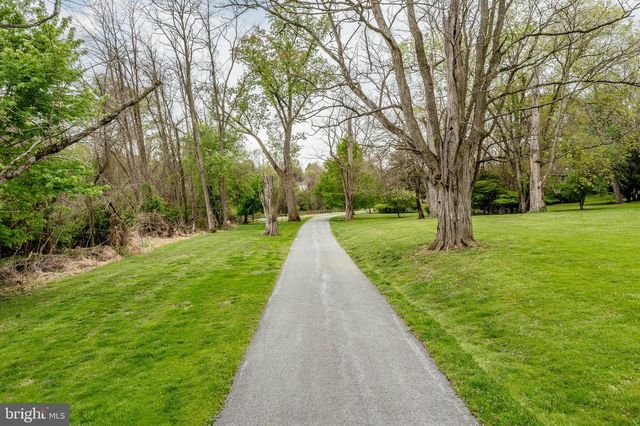 414 BIRMINGHAM RD, West Chester, PA 19382