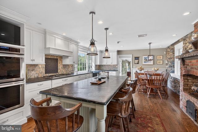 414 BIRMINGHAM RD, West Chester, PA 19382