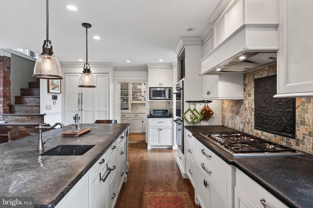 414 BIRMINGHAM RD, West Chester, PA 19382
