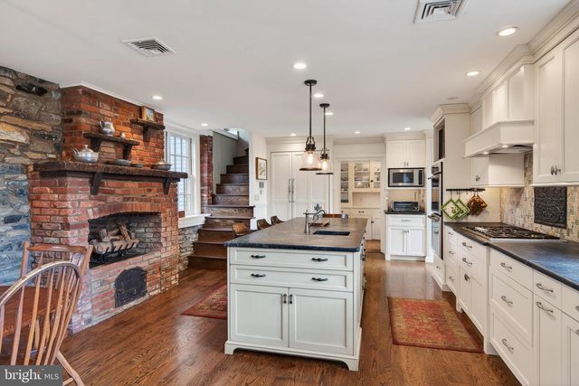 414 BIRMINGHAM RD, West Chester, PA 19382