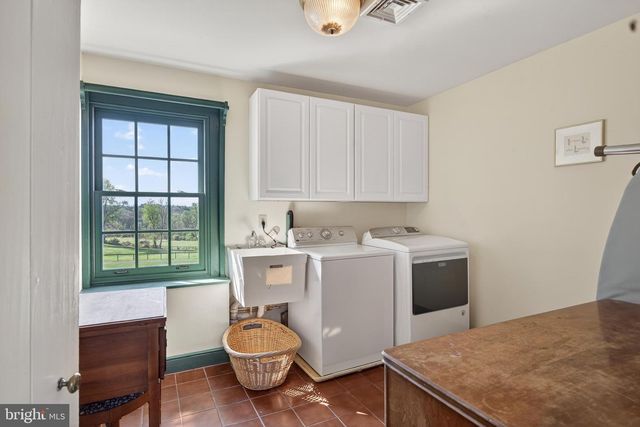 414 BIRMINGHAM RD, West Chester, PA 19382