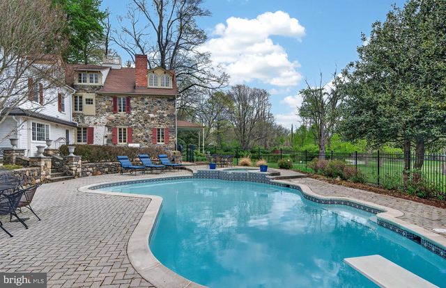 414 BIRMINGHAM RD, West Chester, PA 19382