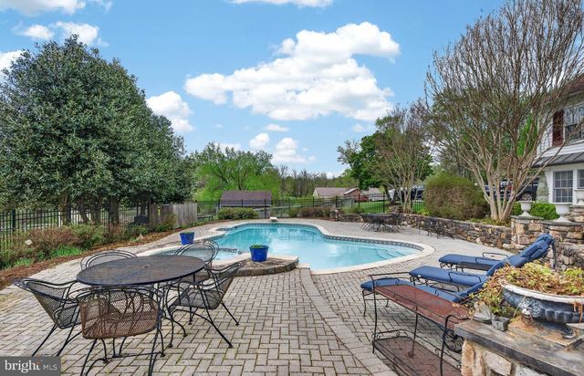 414 BIRMINGHAM RD, West Chester, PA 19382