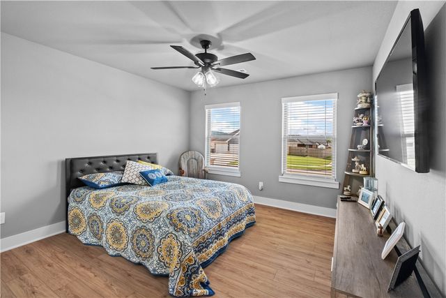 832 E Buchanan Street, Prairie Grove, AR 72753