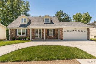716 Reinke Road, Ballwin, MO 63021