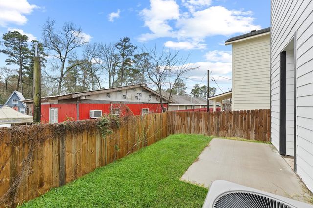 11964 Canal Street, Willis, TX 77318