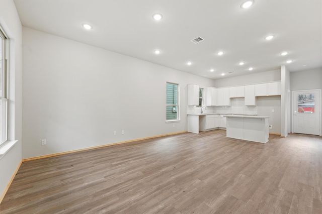 11964 Canal Street, Willis, TX 77318