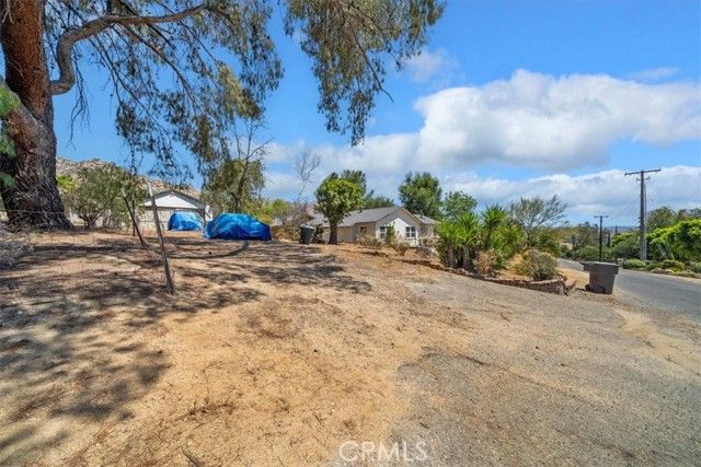 2090 Mt Vernon Avenue, Riverside, CA 92507