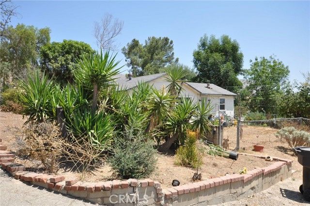 2090 Mt Vernon Avenue, Riverside, CA 92507