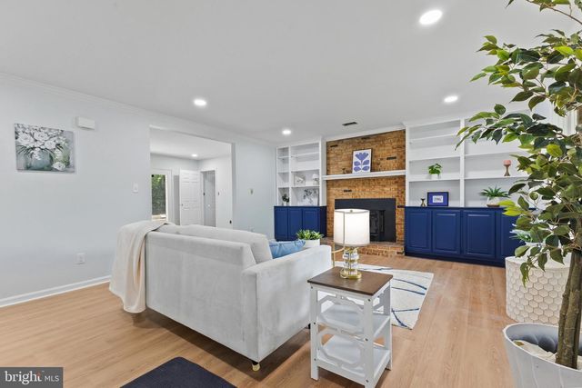 3801 MARGAY CT, Alexandria, VA 22309