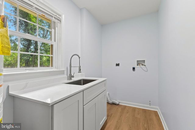 3801 MARGAY CT, Alexandria, VA 22309