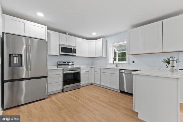 3801 MARGAY CT, Alexandria, VA 22309