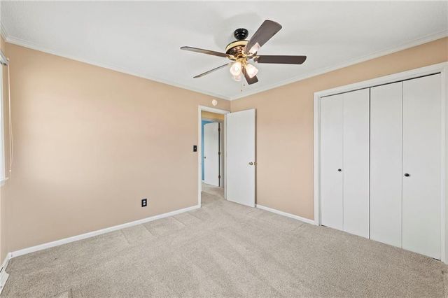 6915 N Woodland Avenue, Gladstone, MO 64118