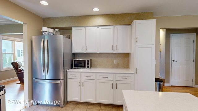 2669 Darwin Lane, Saginaw, MI 48603