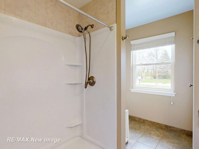 2669 Darwin Lane, Saginaw, MI 48603