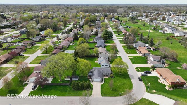 2669 Darwin Lane, Saginaw, MI 48603