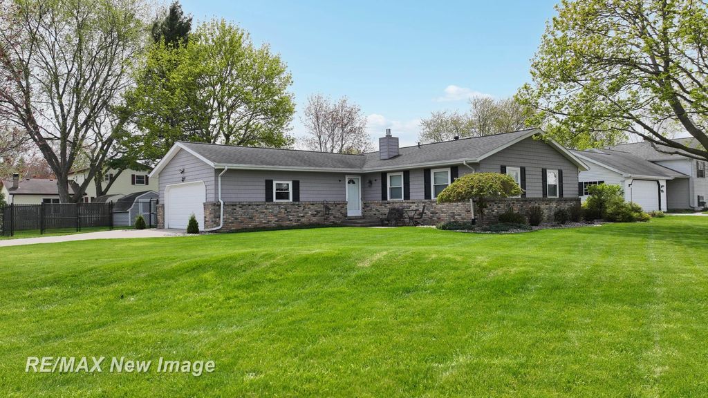 2669 Darwin Lane, Saginaw, MI 48603