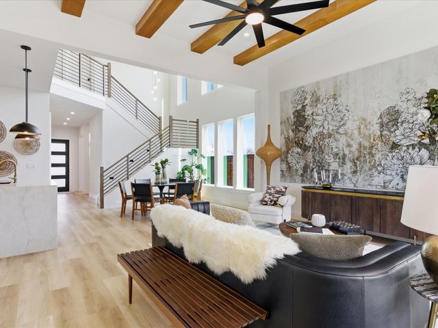 916 E Louisianna Drive, Dallas, TX 75216