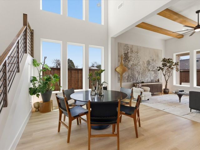 916 E Louisianna Drive, Dallas, TX 75216