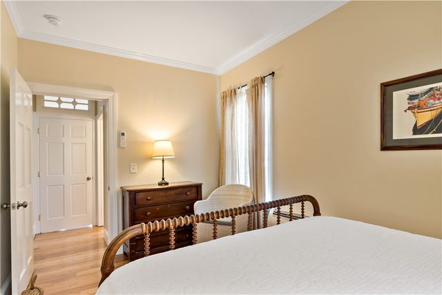 6 Gladding Court 1, Newport, RI 02840