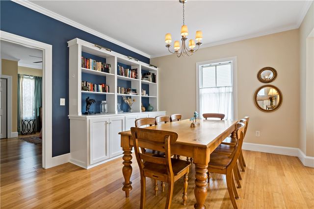 6 Gladding Court 1, Newport, RI 02840