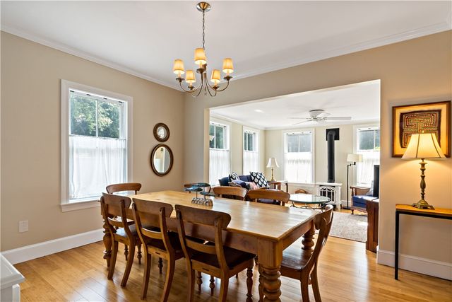 6 Gladding Court 1, Newport, RI 02840