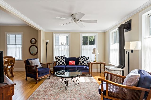 6 Gladding Court 1, Newport, RI 02840