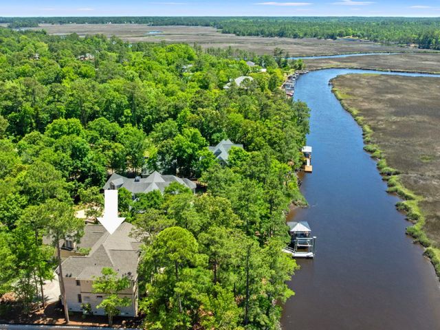 497 Deep Water Dr., Bolivia, NC 28422