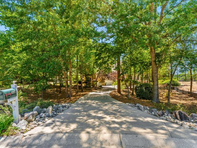 497 Deep Water Dr., Bolivia, NC 28422