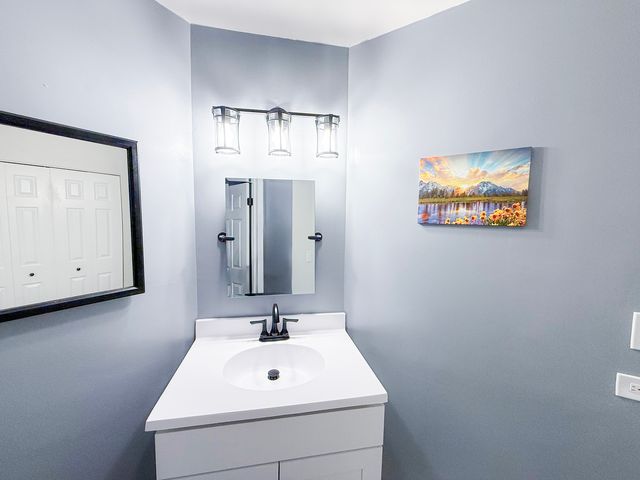 151 Brookston Drive A2, Schaumburg, IL 60193