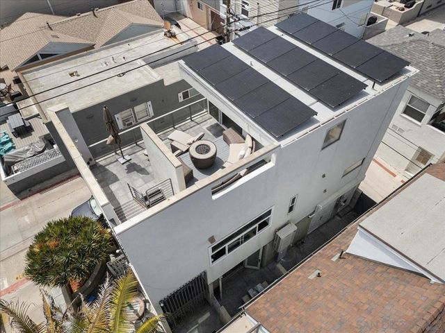 710 Verona Court, San Diego, CA 92109