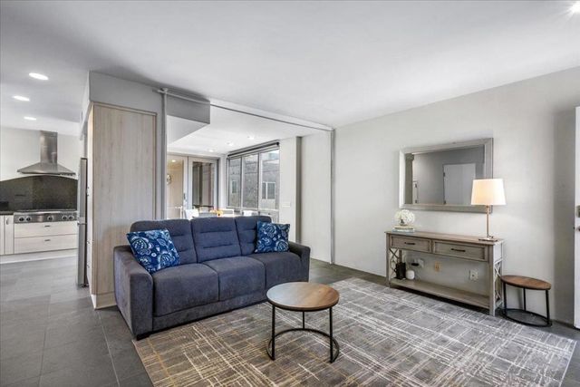 710 Verona Court, San Diego, CA 92109