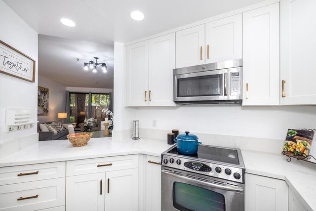 4250 El Camino Real D138, Palo Alto, CA 94306