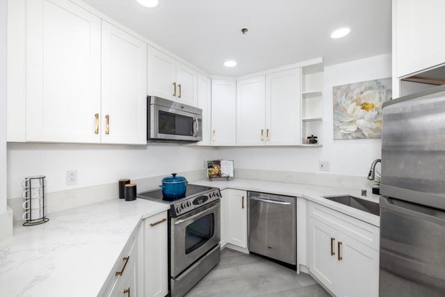 4250 El Camino Real D138, Palo Alto, CA 94306