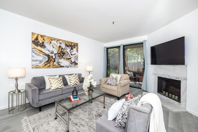 4250 El Camino Real D138, Palo Alto, CA 94306