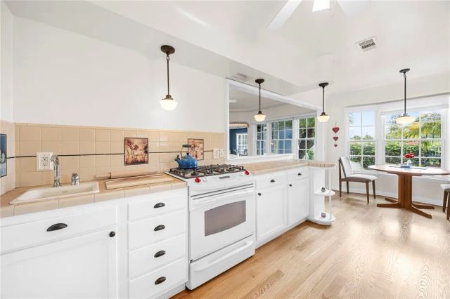 761 Ocean View, Fullerton, CA 92832