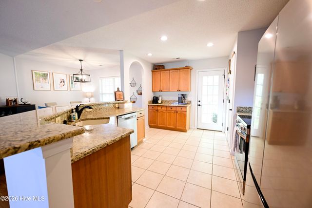 103 Spanish Moss Court, Hampstead, NC 28443