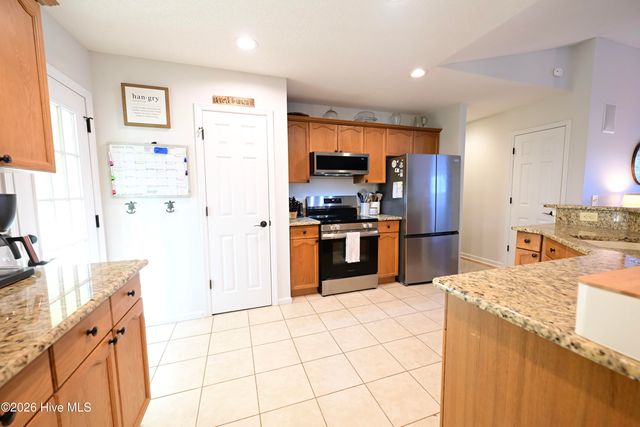 103 Spanish Moss Court, Hampstead, NC 28443
