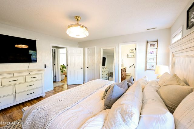 103 Spanish Moss Court, Hampstead, NC 28443