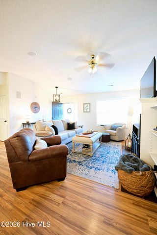 103 Spanish Moss Court, Hampstead, NC 28443