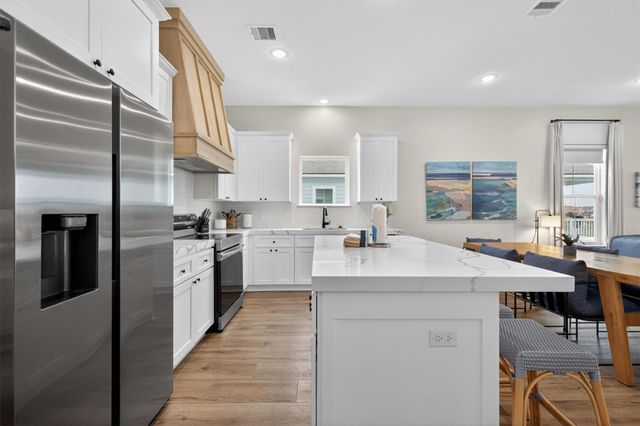 2503 103rd Street, Galveston, TX 77554